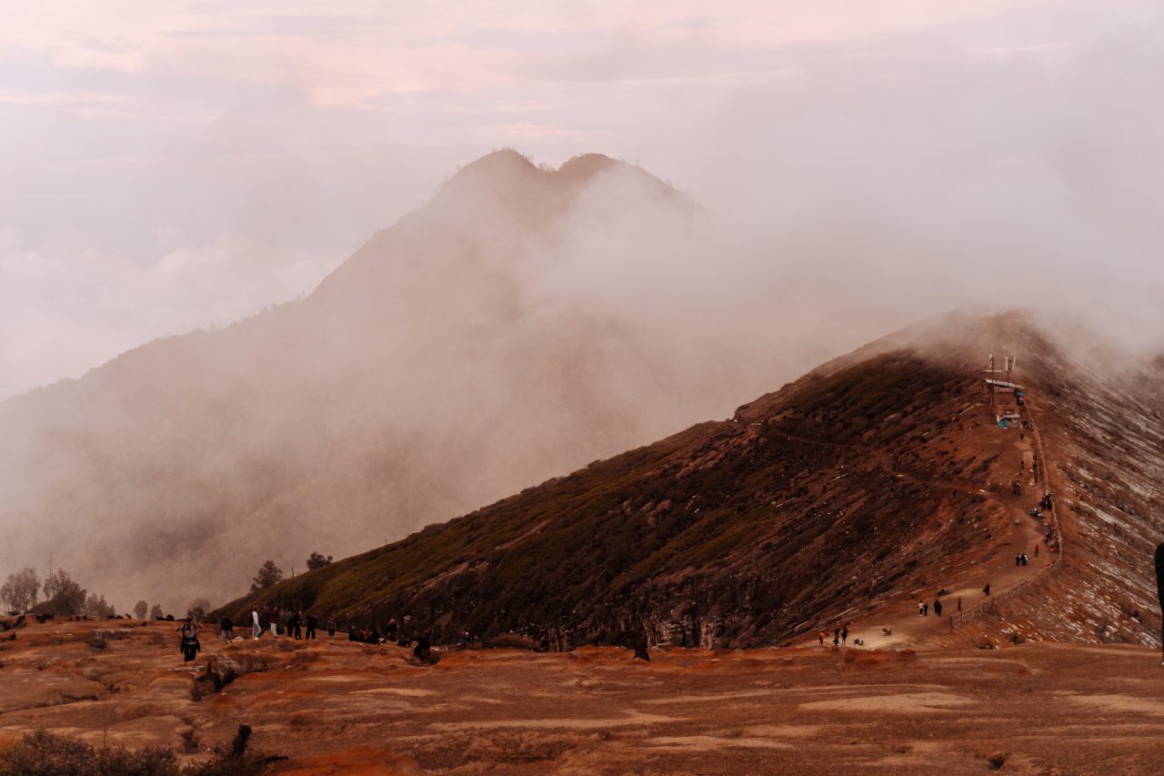 Ijen krater Java beklimmen
