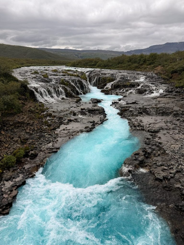 waterval ijsland