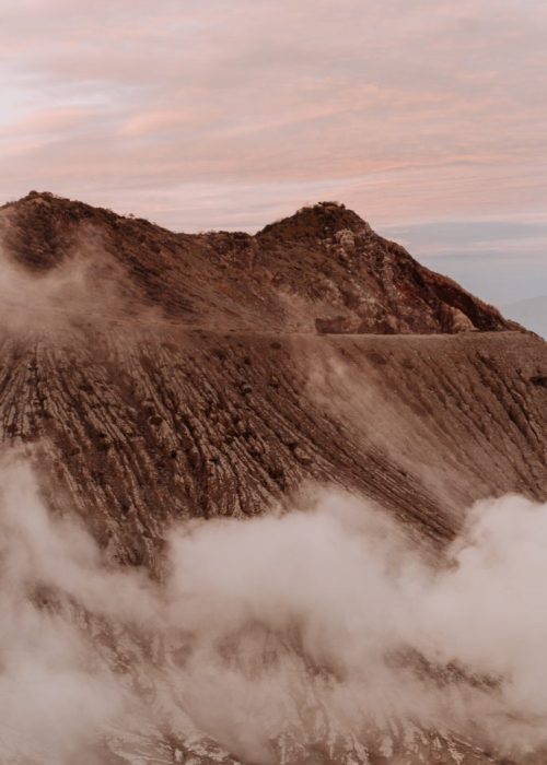 Ijen vulkaan zonsopkomst