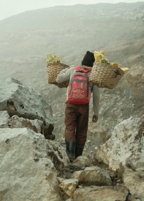 Werkers Ijen krater