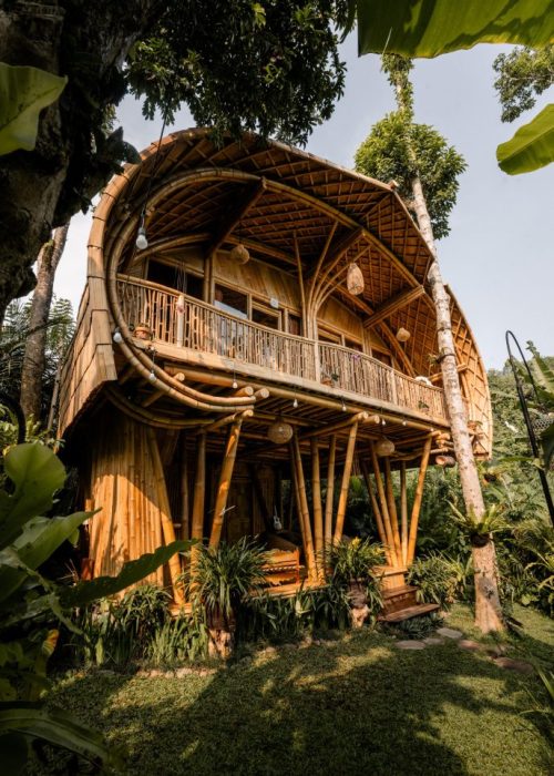 alomvaya bamboo villa bali